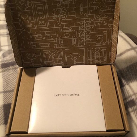 Square Device - Picture 3 of 3